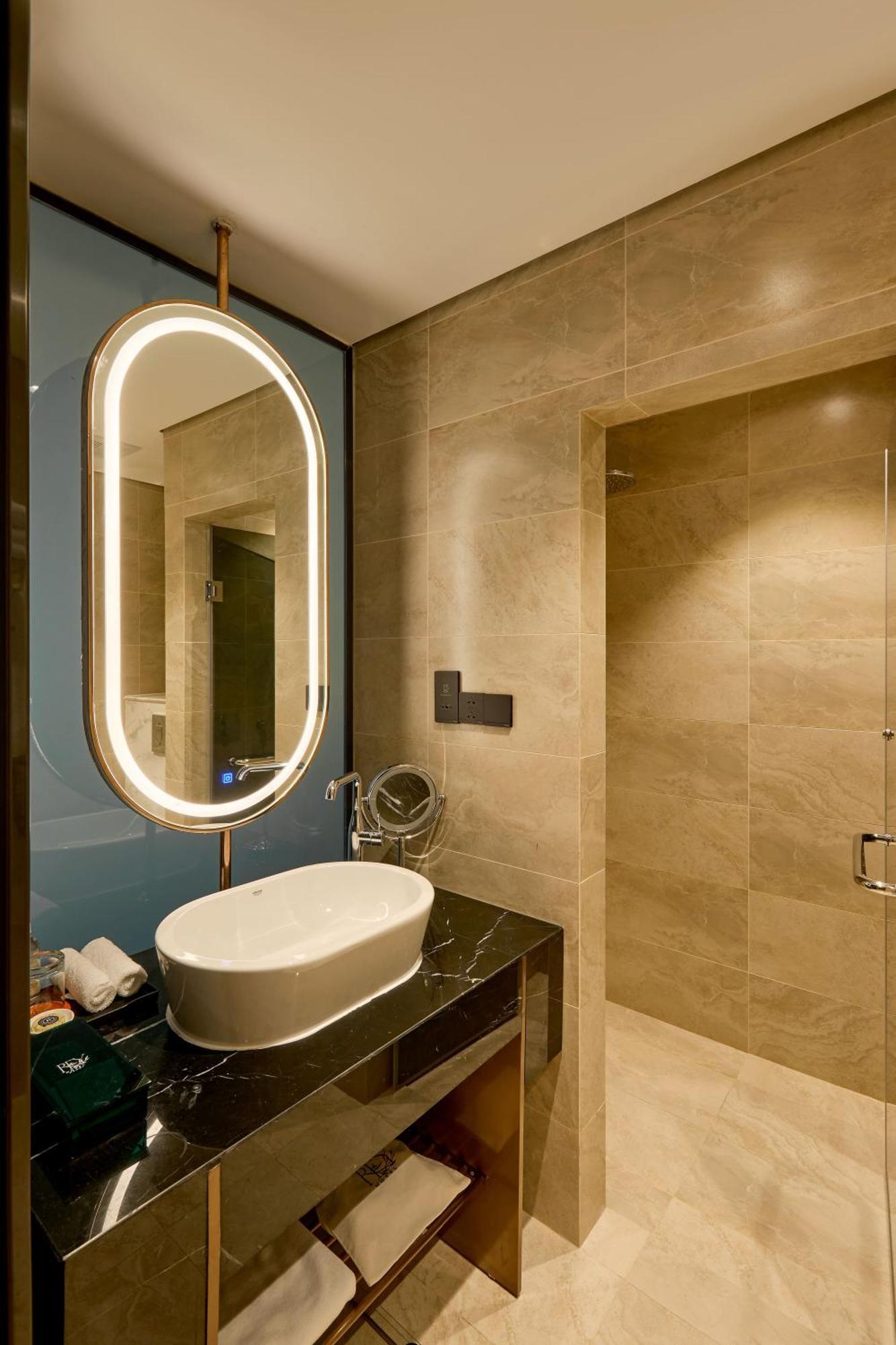Rey Hotel 河内 外观 照片
